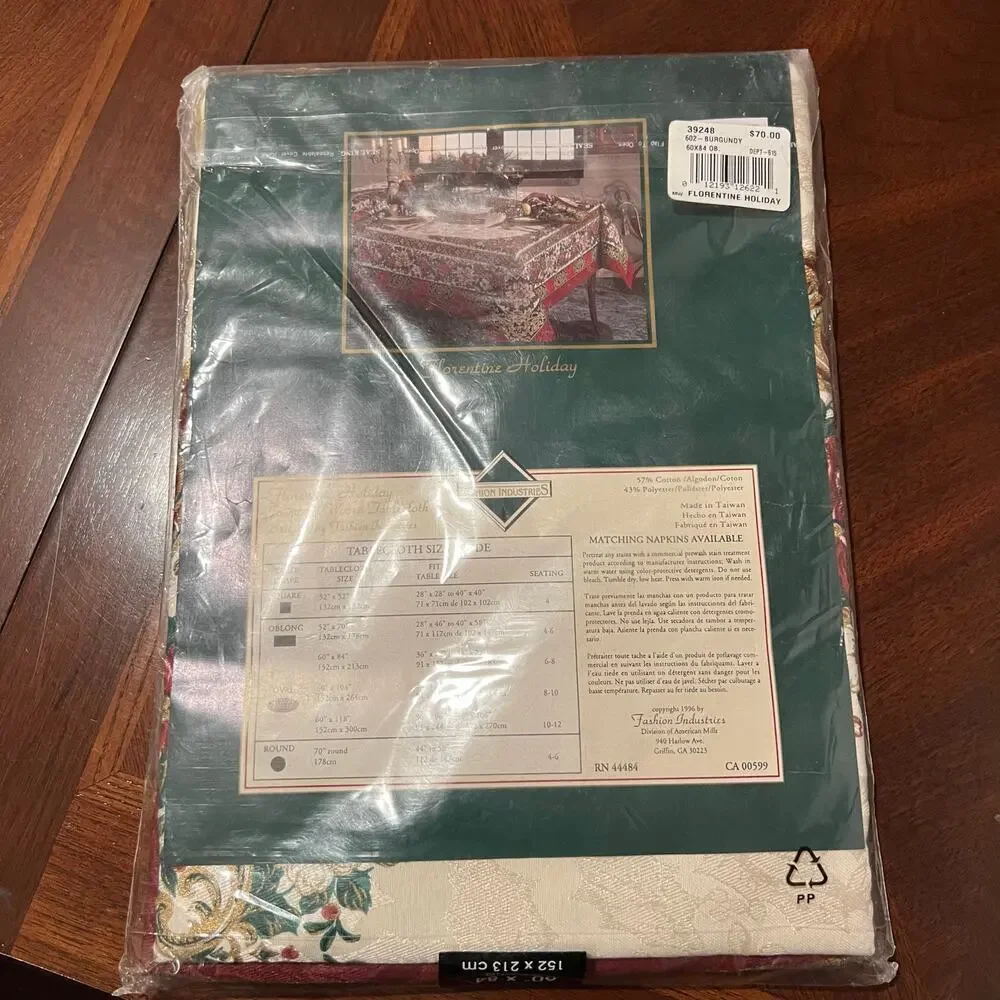 NWT Florentine Holiday Tablecloth Christmas Theme Covering 60” x 84” Oblong